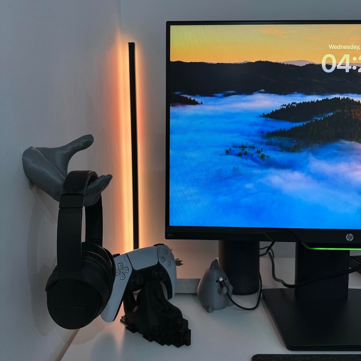 Hand Headset Holder