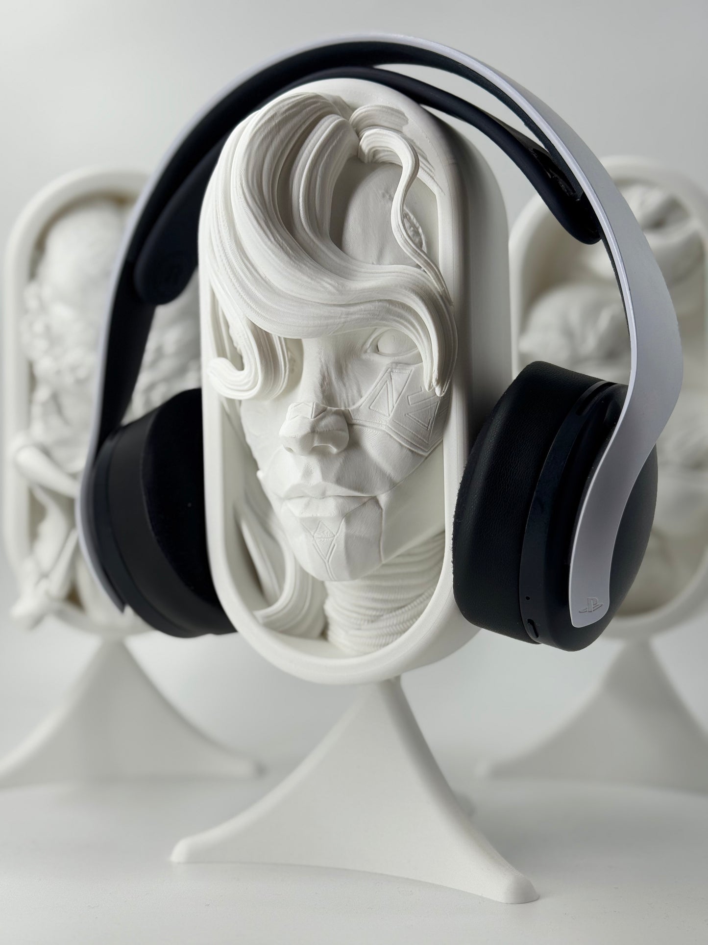 Alicia Headphone Stand