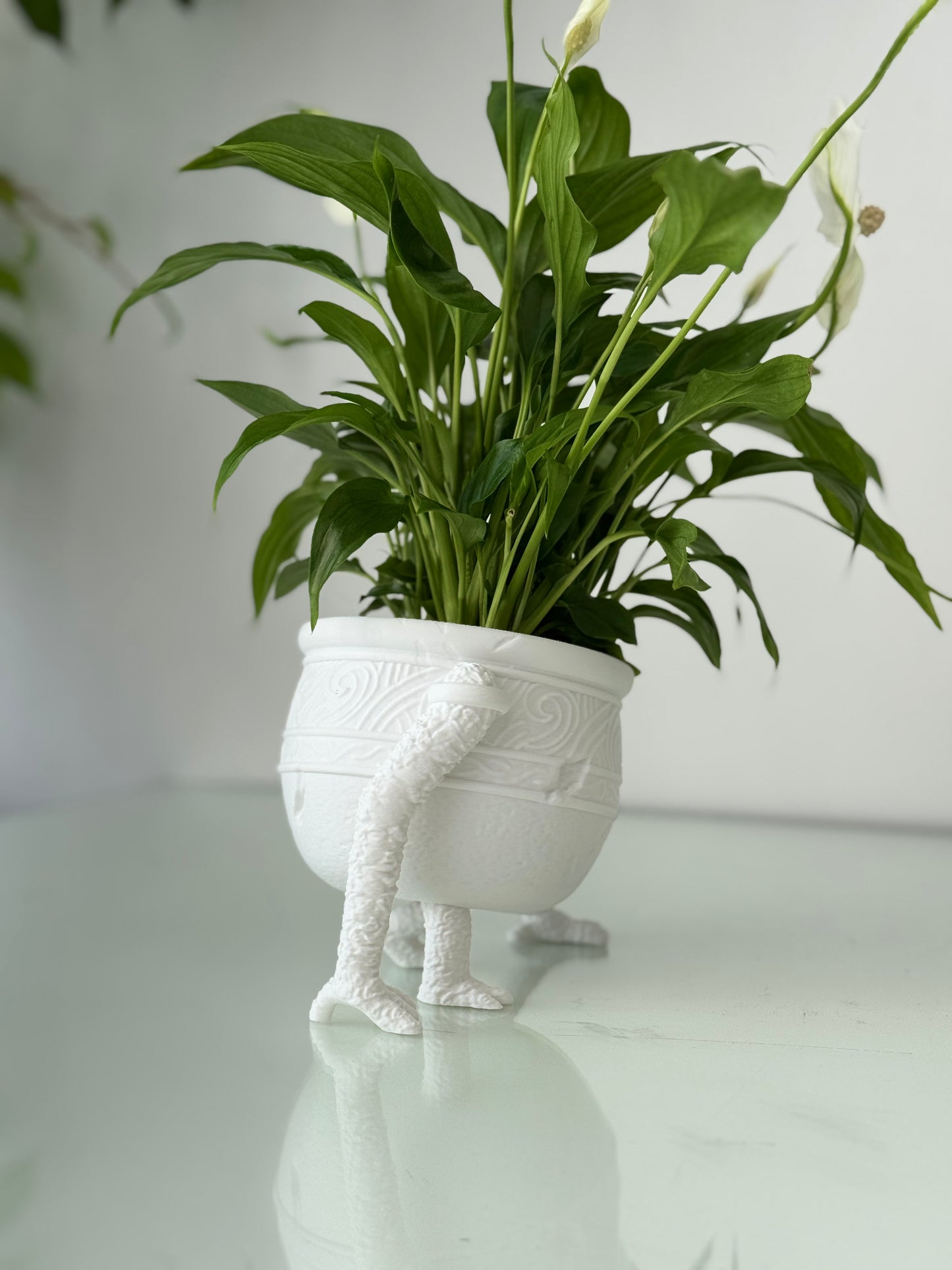 Iron Fist Alexander Planter